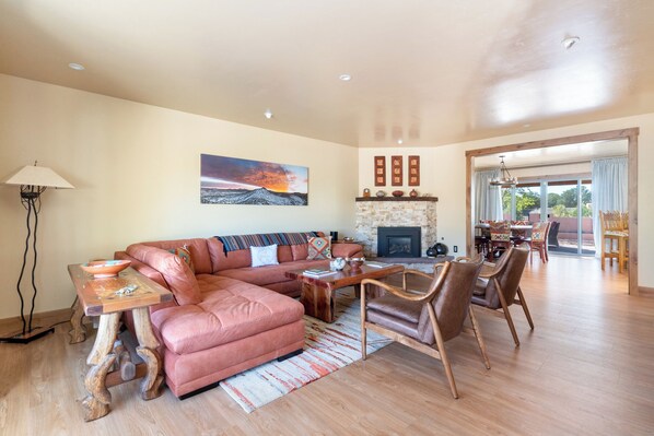 House (3 Bedrooms) | Front of property