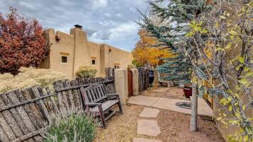 House (2 Bedrooms) | Property amenity