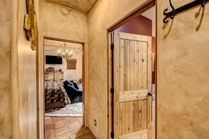 Casa (2 Bedrooms) | Servicio de la propiedad