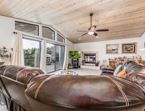 Studio (4 Bedrooms) | Property amenity