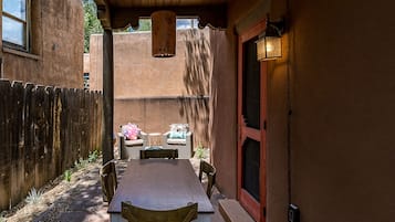 House (2 Bedrooms) | Property amenity