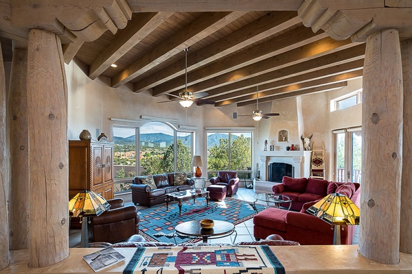 House (5 Bedrooms) | Property amenity