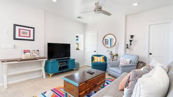 House (2 Bedrooms) | Property amenity