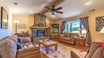 Studio (3 Bedrooms) | Bagian depan properti