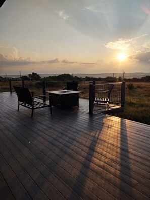 Terrace/patio - Absolute Repose - Secluded Cottage (Stonewall)