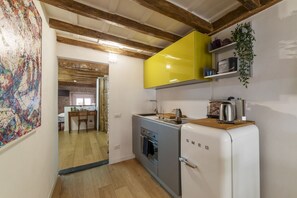 Micro-ondes, plaque de cuisson