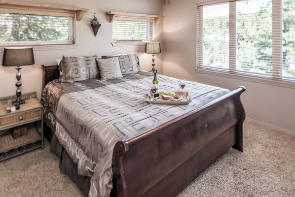 Studio (1 Bedroom) | Property amenity - El Tigre by Ruidoso Vacation Rentals (Ruidoso)