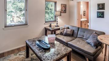 Studio (1 Bedroom) | Bagian depan properti