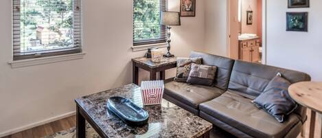 Studio (1 Bedroom) | Front of property