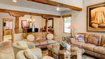 House (3 Bedrooms) | Property amenity