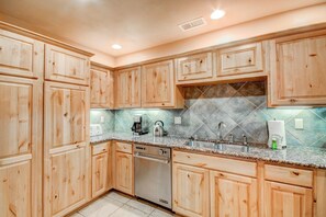 House (3 Bedrooms) | Property amenity - El Corazon de Santa Fe by Kokopelli Property Management (Santa Fe)