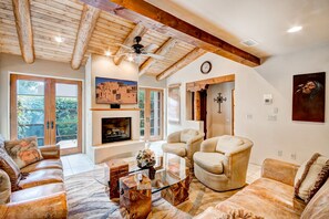 House (3 Bedrooms) | Front of property