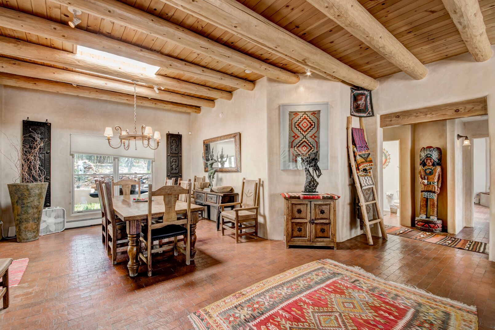 Nhà (4 Bedrooms) | Tiện nghi, dịch vụ nơi lưu trú