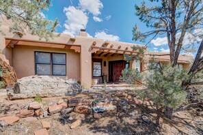 House (4 Bedrooms) | Property amenity - Moonstar by Kokopelli Property Management (Santa Fe)