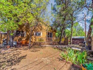 Studio (3 Bedrooms) | Property amenity - Mockingbird Cabin by Ruidoso Vacation Rentals (Ruidoso Downs)