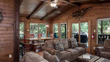 Appart'hôtel, plusieurs lits, vue fleuve (#4 - Pets) | Coin séjour