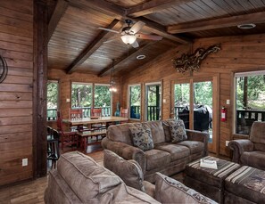 Appart'hôtel, plusieurs lits, vue fleuve (#4 - Pets) | Coin séjour