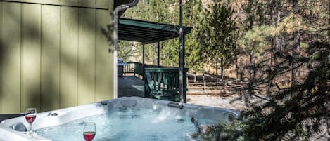 Bathtub spa outdoor