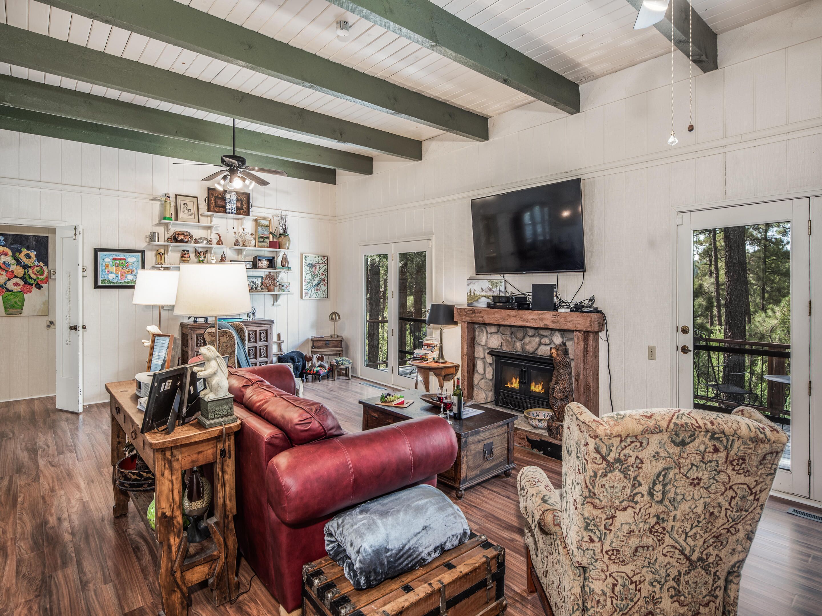 獨棟房屋, 多張床, 陽台, 山景 | 起居區 | 電視、壁爐