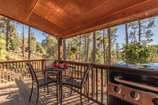 Studio (3 Bedrooms) | Property amenity