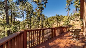 Studio (3 Bedrooms) | Fasilitas properti