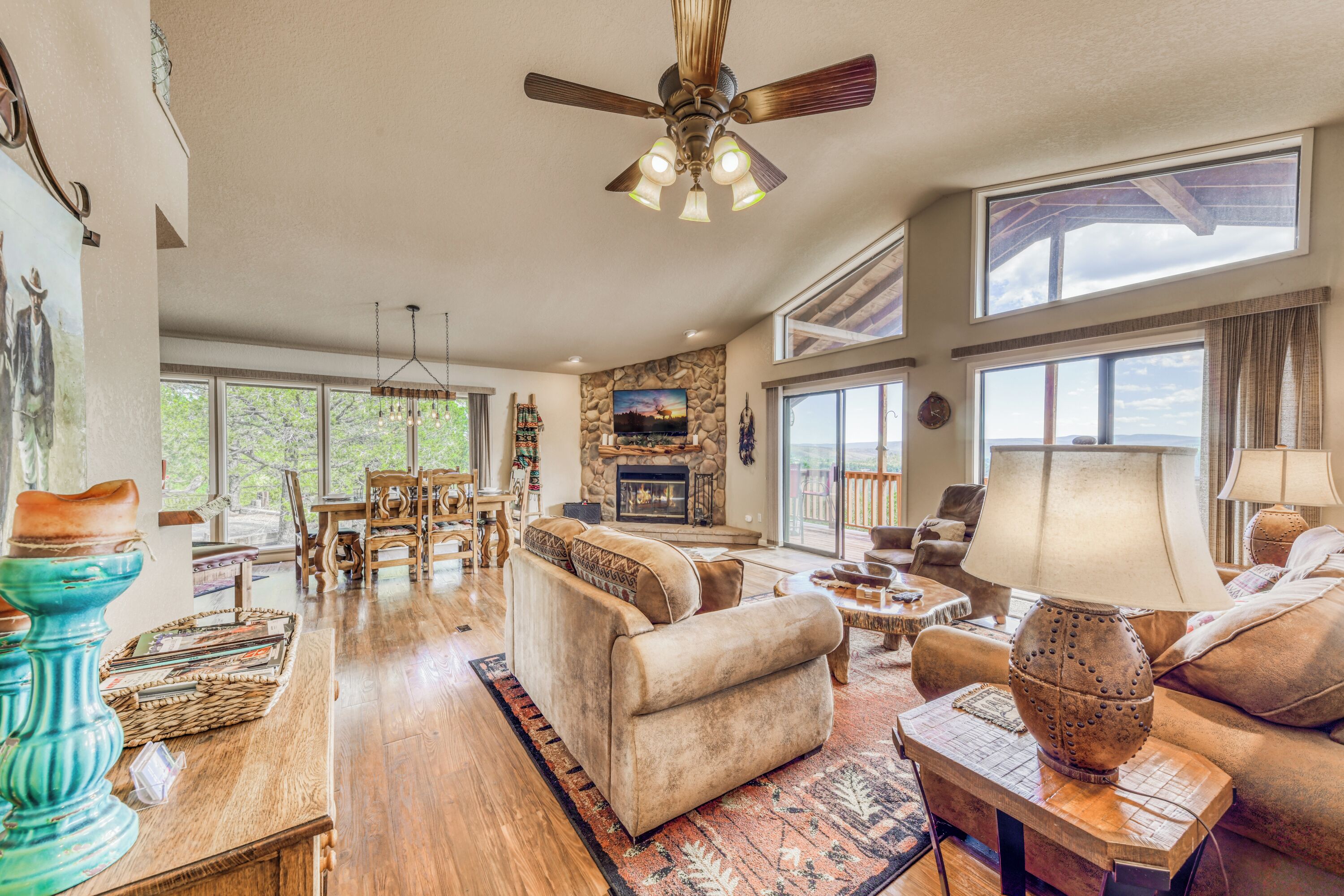 Studio (3 Bedrooms) | Property amenity