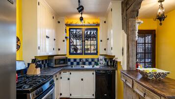 House (2 Bedrooms) | Property amenity