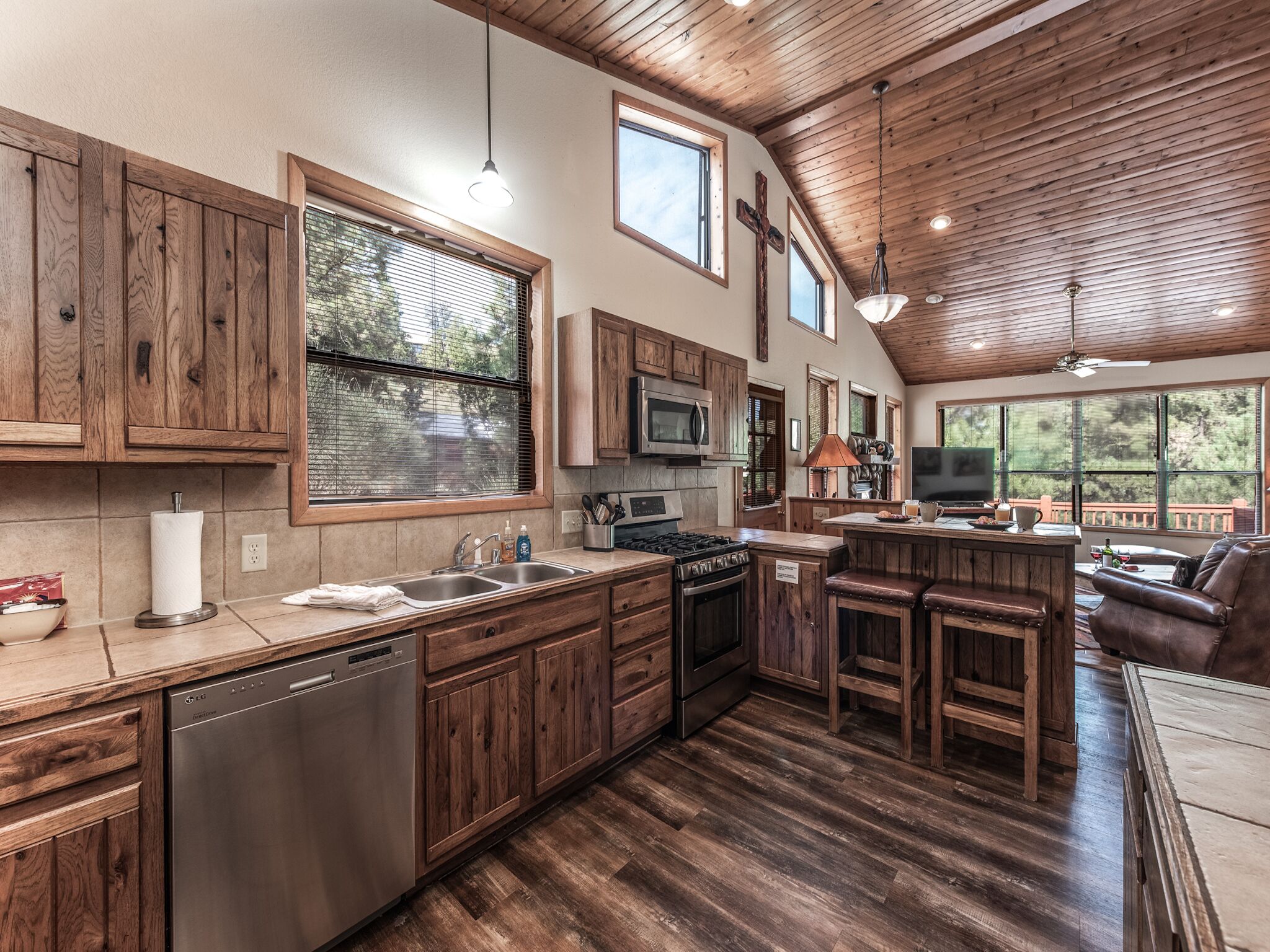 Studio (3 Bedrooms) | Property amenity