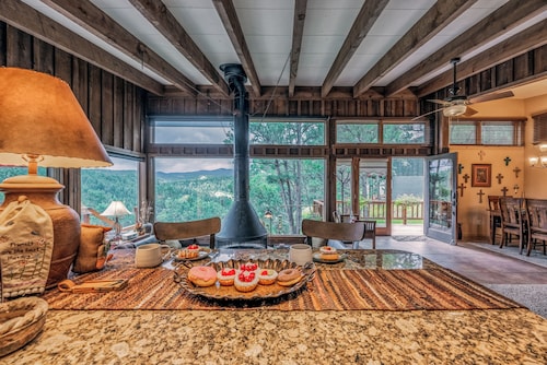 Neeley Mountain House