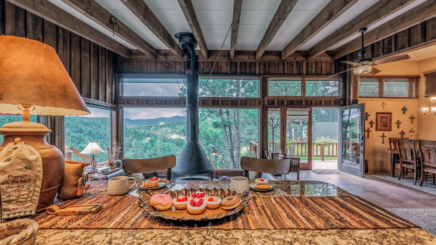 Neeley Mountain House