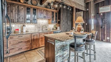Estudio (2 Bedrooms) | Servicio de la propiedad