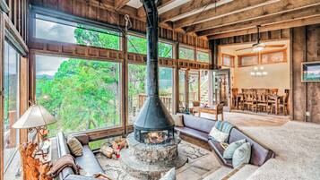 Estudio (2 Bedrooms) | Servicio de la propiedad