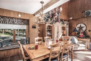 เคบิน, 3 ห้องนอน | ร้านอาหาร