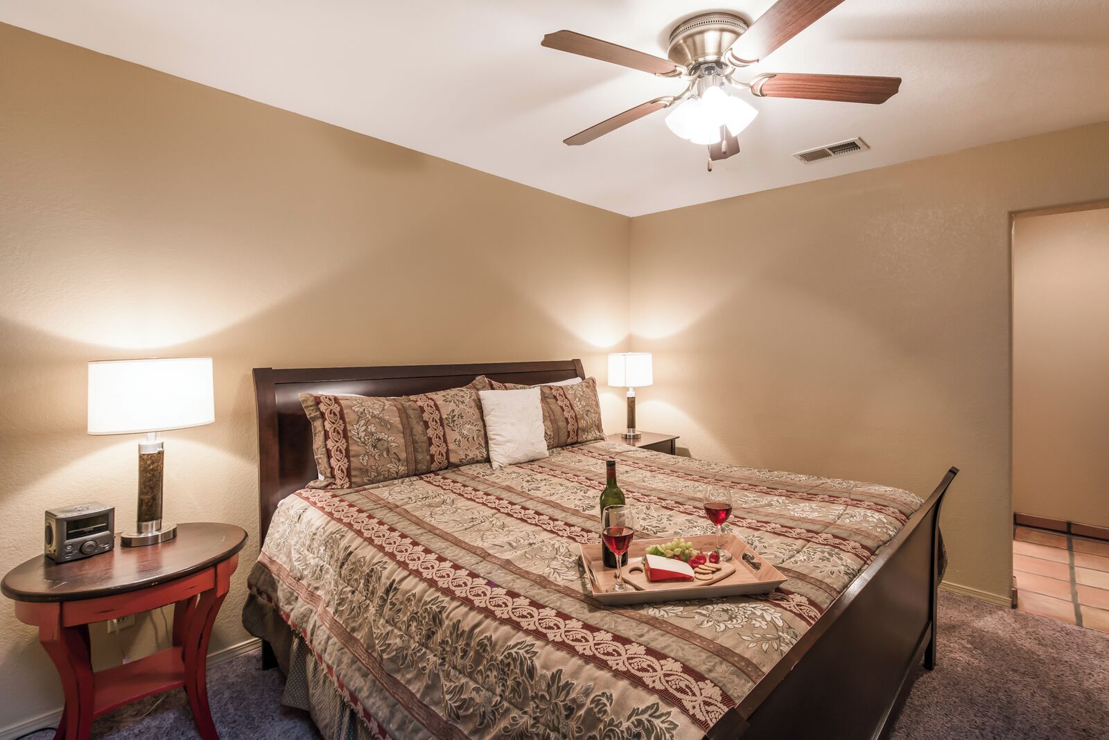 Studio (2 Bedrooms) | Property amenity