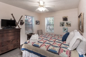 Studio (3 Bedrooms) | Property amenity