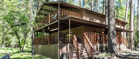 Studio (3 Bedrooms) | Front of property