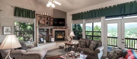 Studio (3 Bedrooms) | Fasade