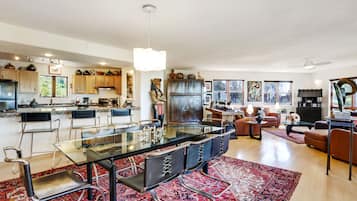 Nhà, 3 phòng ngủ | Khu ăn uống