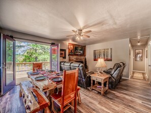 Studio (3 Bedrooms) | Property amenity