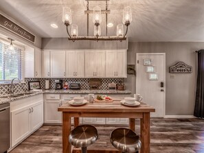 Studio (3 Bedrooms) | Property amenity - Texas Trio by Ruidoso Vacation Rentals (Ruidoso)