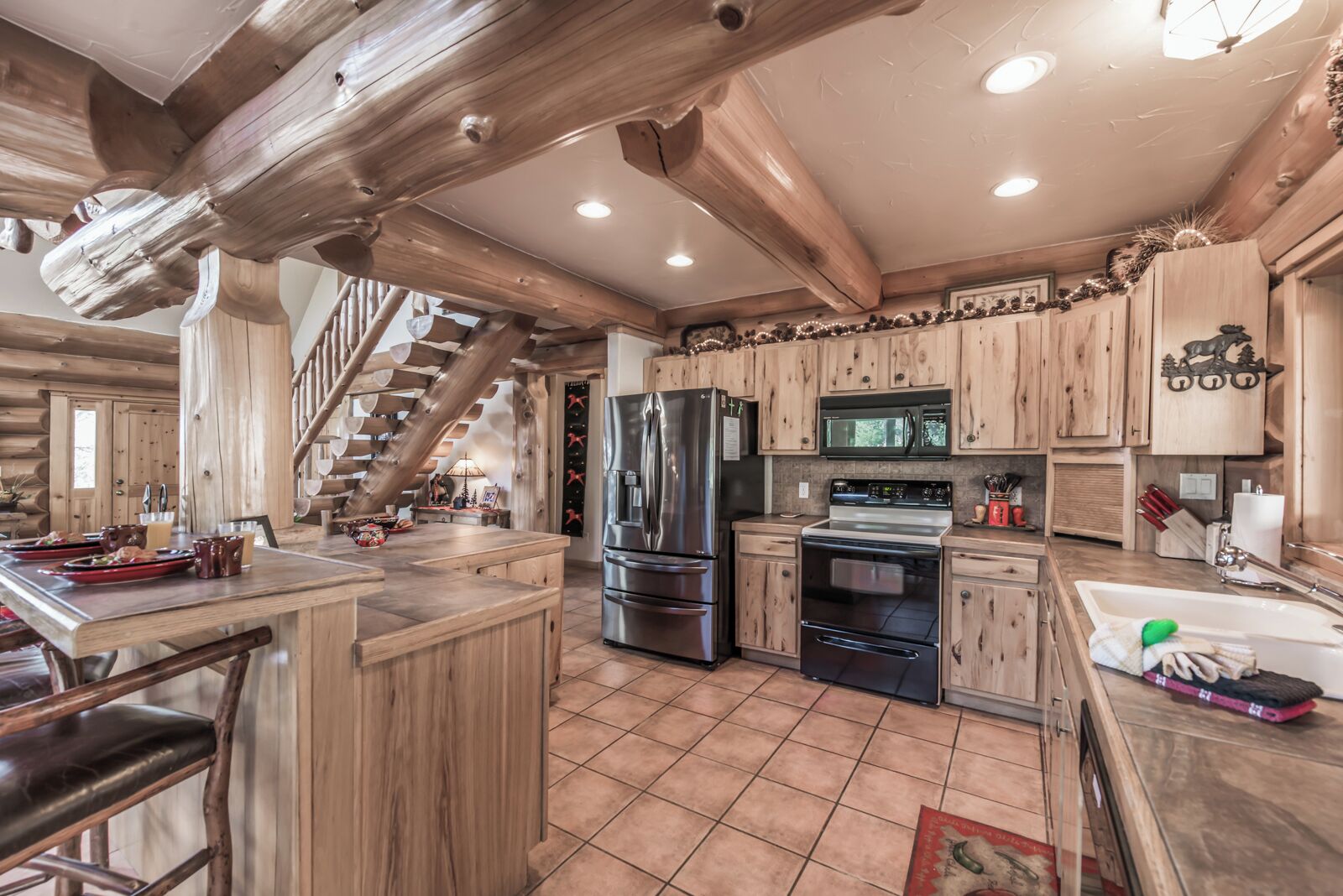 Studio (3 Bedrooms) | Property amenity