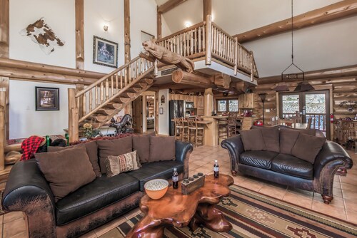 Panther Lodge by Ruidoso Vacation Rentals
