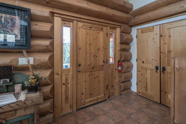 Studio (3 Bedrooms) | Property amenity - Panther Lodge by Ruidoso Vacation Rentals (Ruidoso)