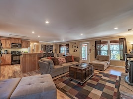 Studio (2 Bedrooms) | Property amenity