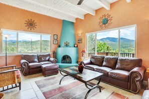 Condo, 2 Bedrooms | Living area | 40-inch TV with cable channels, fireplace - Vista de Colores by Kokopelli Property Management (Santa Fe)