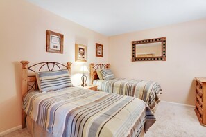 2 bedrooms, individually decorated, individually furnished, free WiFi - Vista de Colores by Kokopelli Property Management (Santa Fe)