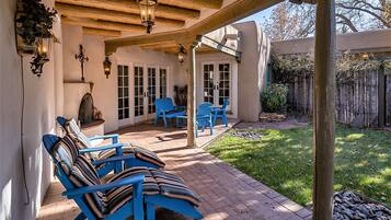 House (2 Bedrooms) | Property amenity