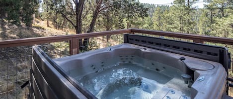 Studio (4 Bedrooms) | Property amenity