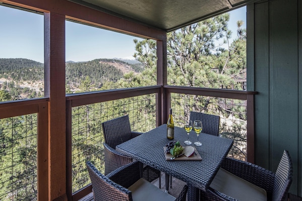 Studio (4 Bedrooms) | Property amenity