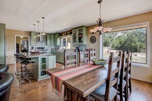 House (4 Bedrooms) | Front of property